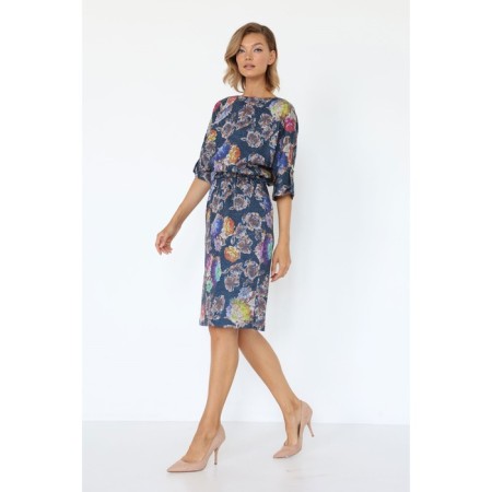 Women's dress, size 46-3