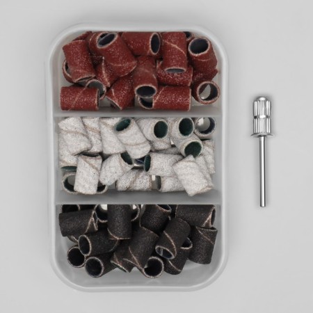 A set for a hardware pedicure, base, caps 75 pcs, abrasiveness 80/120/180, in a case-3
