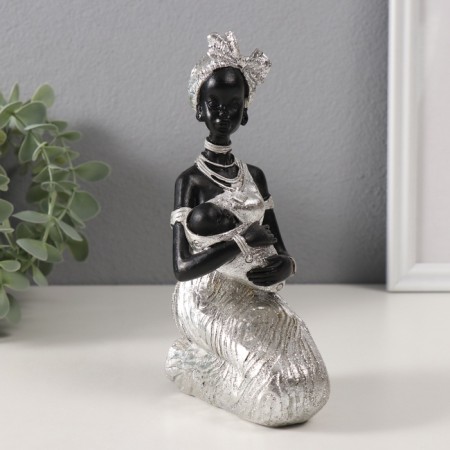 Souvenir Polystone "African with a child, in a silver dress" 11x7.5x18 cm