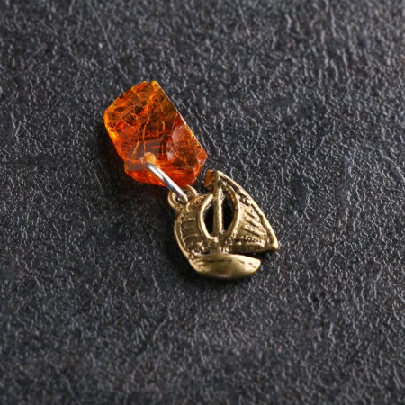 Talisman keychain "Karablik desires", brass, amber-1