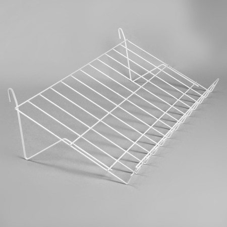 Inclined shelf on a grid, 30 degrees, 600 × 340 mm, white color-1