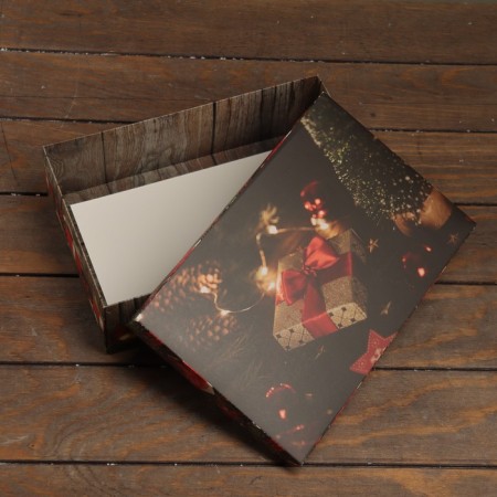 The box is folding, the cover is, "New Year's gift" 30 x 20 x 9 cm-3