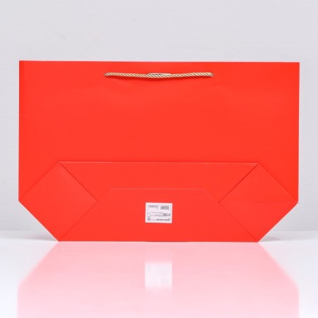 Gift package with a tape of 30 x 27.5 x 12 cm "Red"-1