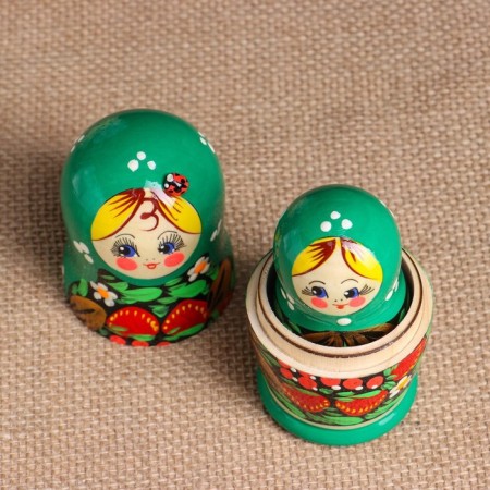 Matryoshka "God's cow", green dress, 5 puppet, 10-12 cm-13