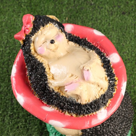 Garden figure "Hedgehog with a hedgehog on fly agaric" 30x20x20cm-3