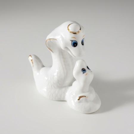 Souvenir Ceramics "Pope Snake and Baby" White with gold 4x9x8 cm-4