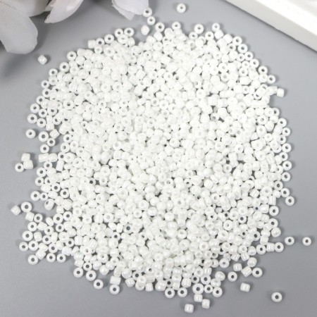 Round size 12/0 "White" 20 g-1