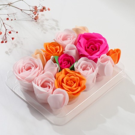 Soap petals "Multi -colored roses" set of 15 pcs 5x16x13.6 cm-1