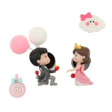 Toy in a car deflector, a couple in love, K3
