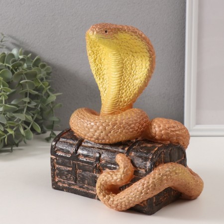 New Year's figure "Cobra on the chest" 20 x 17 x 12 cm.-1