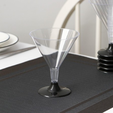 A plastic disposable glass for Martini "Bokalisto", 100 ml, 6 pcs/units, the color is transparent