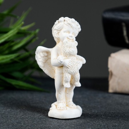 Figure "Angel with a bear stands" gilding, 9x4x3cm