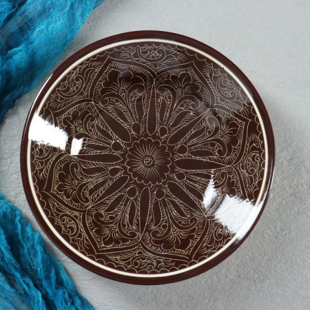 The plate of the Rishtan ceramics "Patterns", brown, deep, 20 cm-1