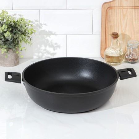 Pan “Tradition”, D = 30 cm, h = 8.5 cm, removable handles, anti -stick coating, black color