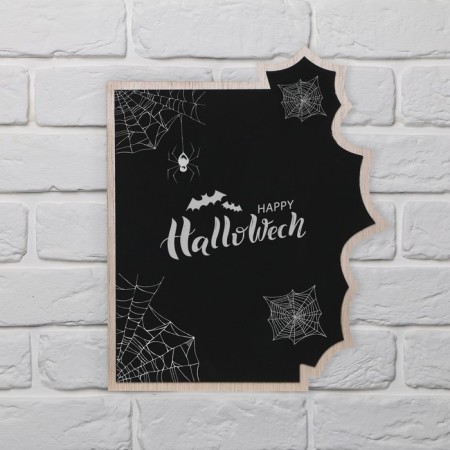 The decor is wall, the board coated on Halloween "Trick or Treat".