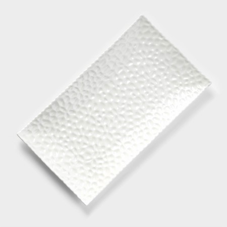 Ceramic serving "airiness", 30.5 × 17 cm, white color