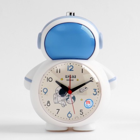 Clock - desktop an alarm clock "Cosmonaut" children's, smooth move, D -10 cm, 15 x 18.5 cm, 2aa