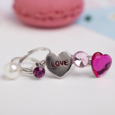 A set of children's rings 