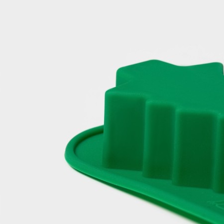 Baking uniform “Christmas tree”, silicone, 32.5 × 11.5 cm, 12 cells, green color-3