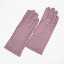 Gloves are female, dimensionless, without insulation, the color of the powder
