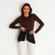 Bask belt on the buckles, black color