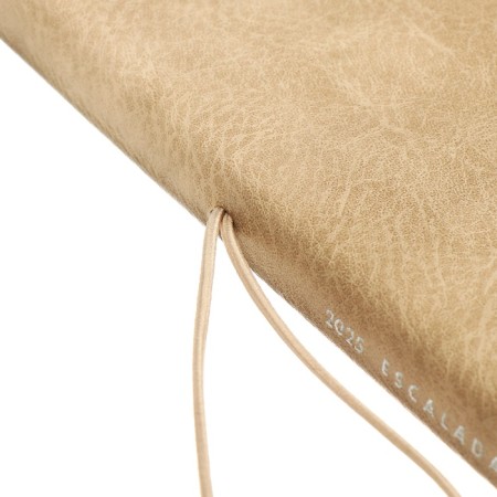 Diary DATIR 2025 A6+ 176l Escalada, Soft Okvl, Single Leather, TIS F, KR BL 70g/M2, Beige-6