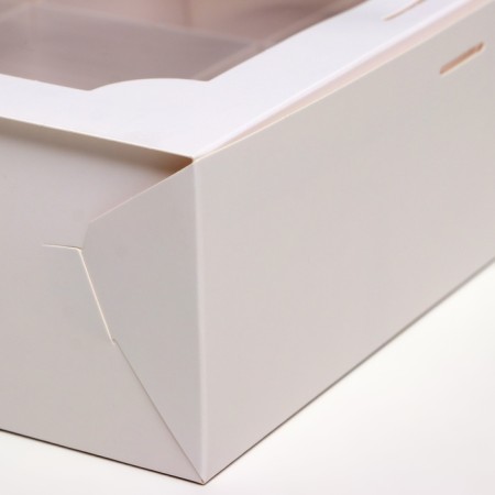 Box for 9 cakes, white, 24 x 24 x 8-2