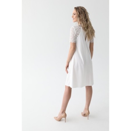 Dress with sleeves made of lace, size 46-3