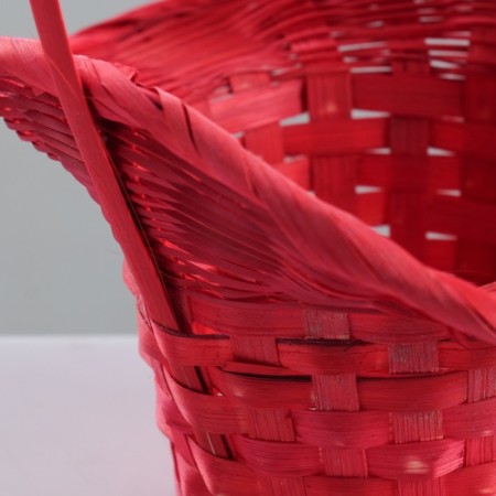 Wicker basket, bamboo, red, (hat)-1