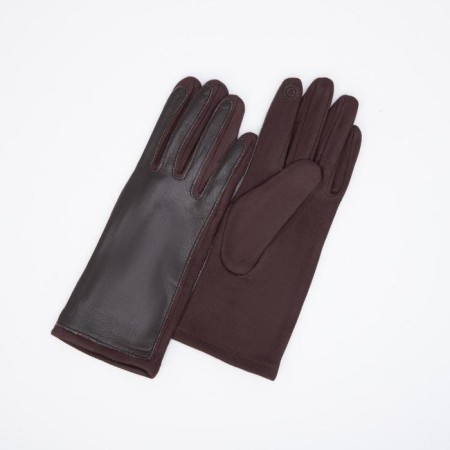 Gloves are female, dimensionless, without insulation, brown color