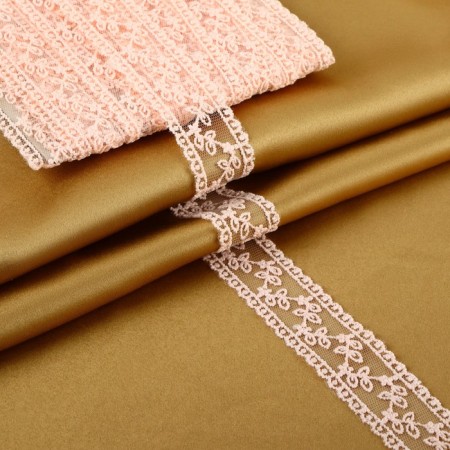 Lace on a grid 30 mm × 9 ± 0.5 m, pink color