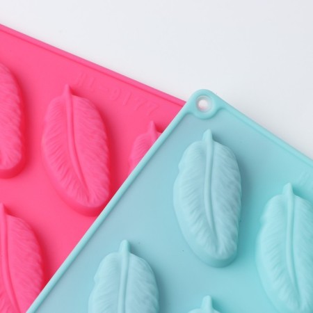Form for decorations of the share "Decor. Feather ", silicone, 29 × 16 × 1.5 cm, 12 cells, color mix-5
