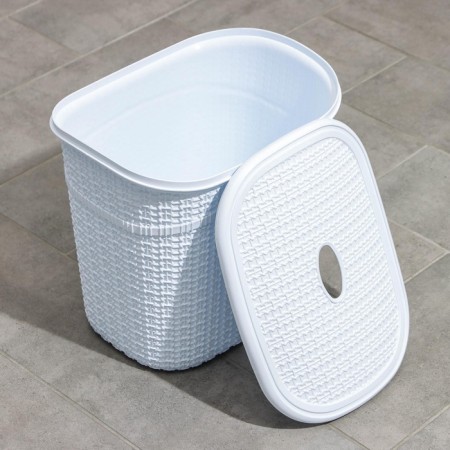 Set for the bathroom, 7 items: basket 4 pcs, basket for linen, garbage bucket, ruff, white color-8