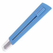 Universal knife Brauberg Delta 237086, plastic case, autofixer, 9 mm