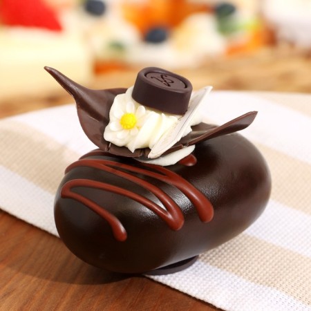 Flee - Magnet "Cake Bonbon" Chocolate, 8x5x6cm