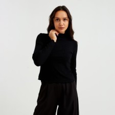 Women's turtleneck Minaku: Basic Line, black color, size 42