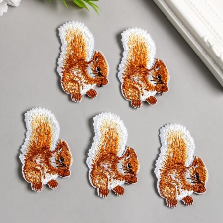 Decor for creativity Textile embroidery "Squirrel with a nut" 5.5x4 cm-1