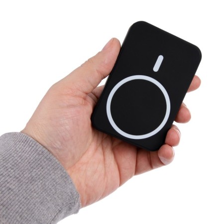 External battery CRR-33, 5000 mAh, 5 W, with the function Magsafe, Lightning, Black-5