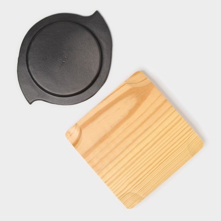 The cast -iron pan on the wooden stand “Circle. East Grill ", D = 15 cm, black color-4