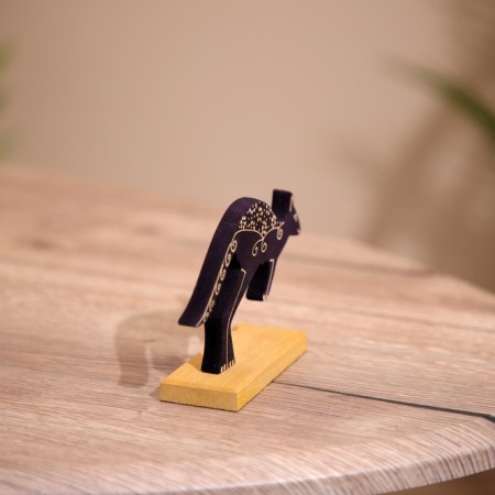 Kangaroo souvenir on a stand, wood 11x4x8 cm-2