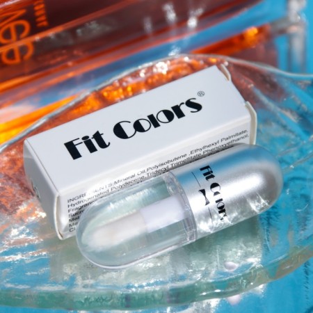 Flamer-shit with a lip volume effect-7