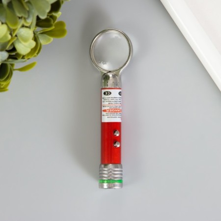Polar laser magnifier 2.5 cm 3 modes flashes, shines, laser LR44x3 pcs "red" 1.5x2.8x10 cm 10473