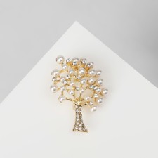 Brooch 