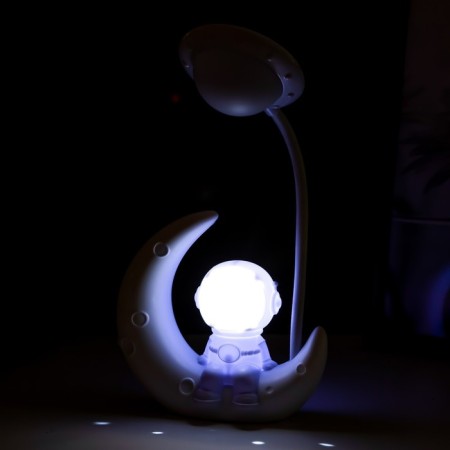 Table lamp "Astronaut on the Moon" LED 3W USB AKB White 13x5x26 cm Risalux-4