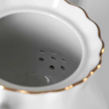 Porcelain kettle "Romance", 800 ml, white color-3