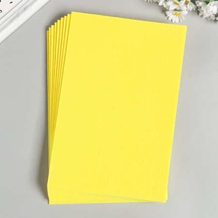 Hard felt 2mm 20x30 cm ts.643 yellow
