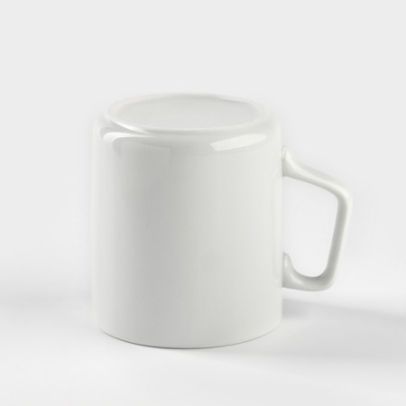 Set of porcelain dishes "Universal", white color, 3 objects: plate d = 20 cm, deep 600 ml, d = 20 cm, mug 350 ml-6