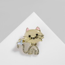 Brooch 