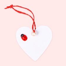 Suspension in the form of a heart 