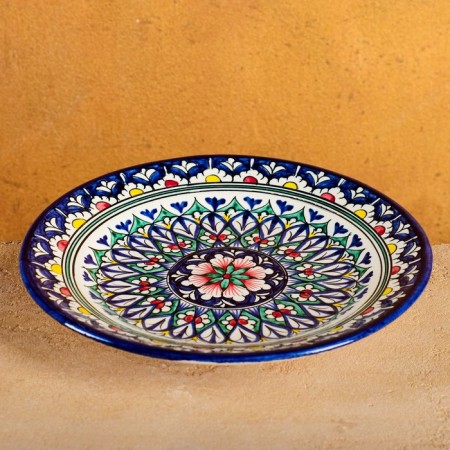 Plate of the Rishtan ceramics "Flowers", 23 cm, blue